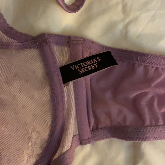 Lace Victoria’s Secret bra - Picture 5 of 5